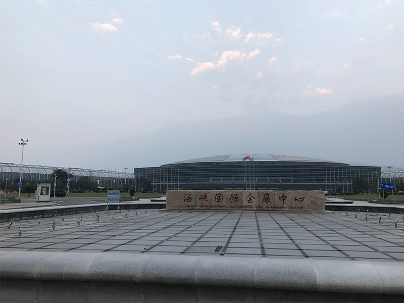 2016第三届福州口腔展—江苏诺瑞思新品发布会现场